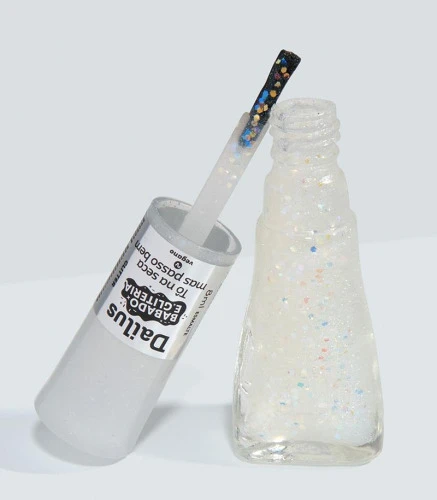 ESMALTE BABADO E GLITERIA - TÔ NA SECA MAS PASSO BEM